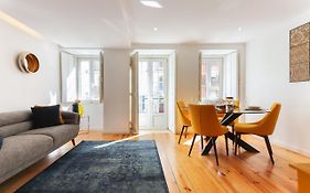 Charming And Stylish Downtown Apt In XIX Century Building